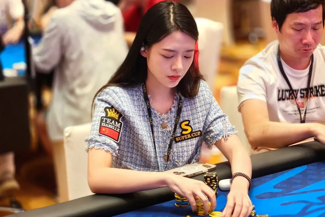 【EV扑克】CPG横琴选拔赛 | 火爆开赛！主赛第一轮A组820人参赛202人晋级，曹庭嘉44.05万记分牌领跑