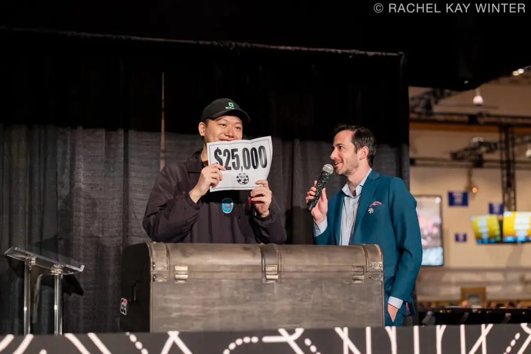 【EV扑克】2025WSOP｜$1,000 神秘赛近2W人参加，中国军团Day2成绩揭晓，魏国梁记分牌第二战斗中！