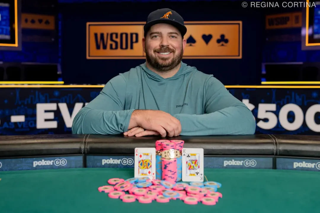 【EV扑克】2025WSOP | 国人Zhang Xinwen赛事34斩获季军，杨崇贤在50K豪客赛进入十强