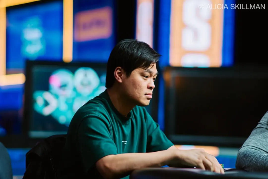 【EV扑克】2025WSOP | 国人Zhang Xinwen赛事34斩获季军，杨崇贤在50K豪客赛进入十强