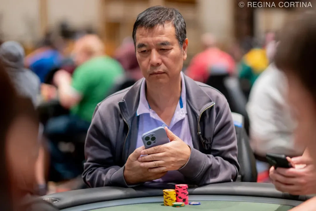 【EV扑克】2025WSOP | 国人Zhang Xinwen赛事34斩获季军，杨崇贤在50K豪客赛进入十强