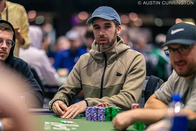 【EV扑克】两手牌输光600万筹码！从领跑到出局只用了20分钟 | WSOP主赛惊天反转