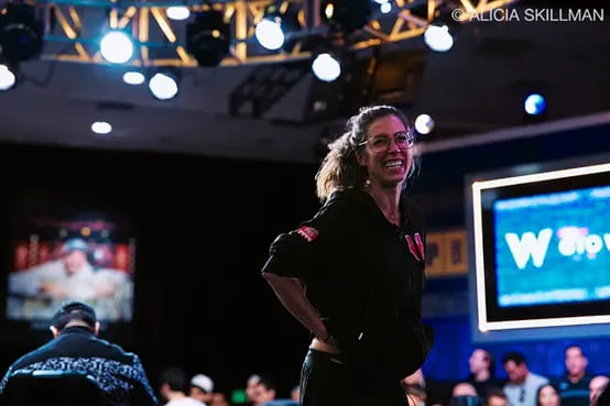 【EV 扑克】2025WSOP | 主赛 9 人决赛桌已成，Leo Margets 成 30 年来首位打进 FT 的女选手