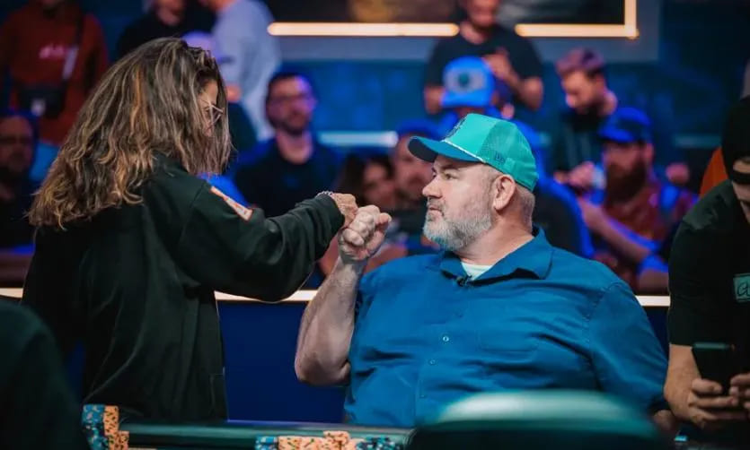 【EV扑克】2025年WSOP主赛事决赛桌：双线传奇与历史性突破