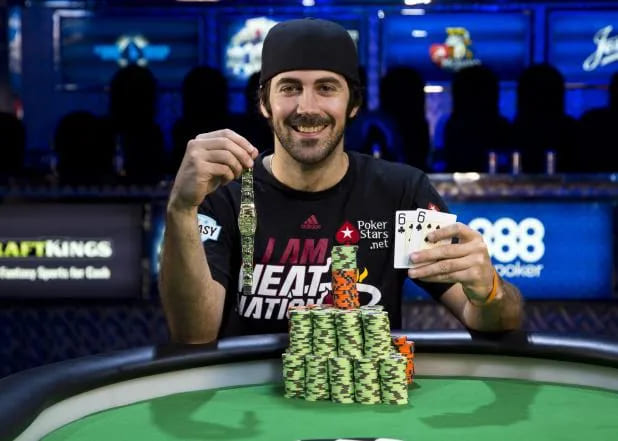 【EV扑克】酒后冲动差点损失200万美元：WSOP史上最戏剧性挑战背后的恩怨情仇