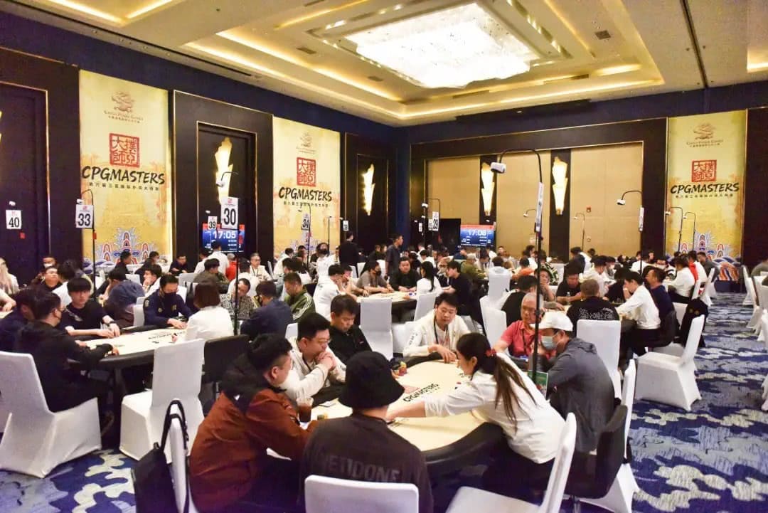 【EV扑克】CPG三亚大师赛|巅峰对决,正式启幕!开幕赛第一轮469人参赛,廖华波引领159人晋级,主赛即将开打!