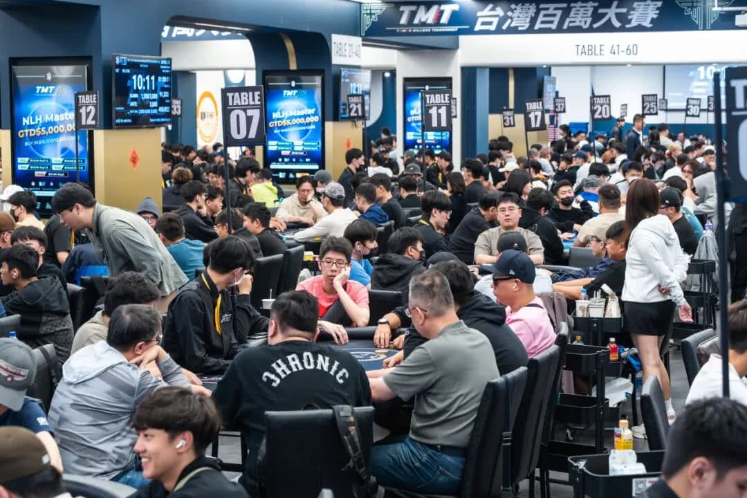 【APT扑克】LPT2026首秀圆满收官，青花瓷奖杯携新春祝福登陆宝岛台湾，携手TMT开启新篇！
