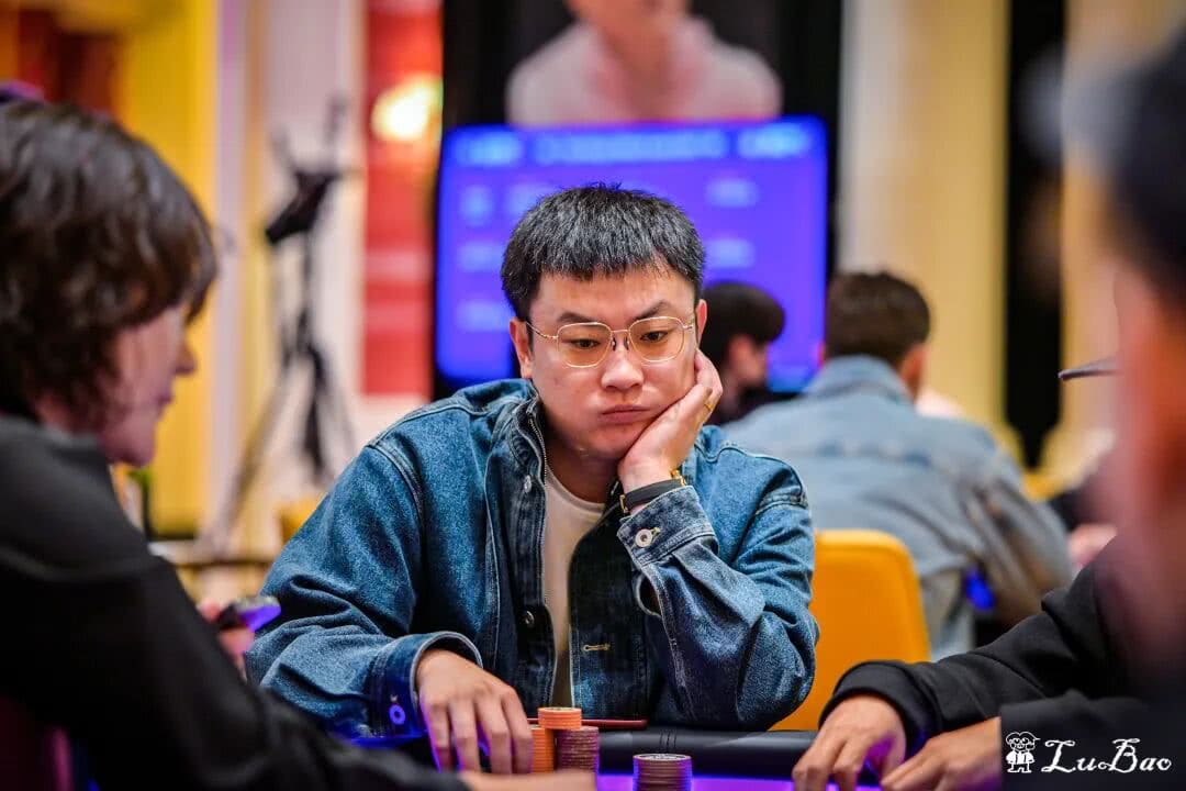 【EV扑克】King Poker Cup | 主赛191人次参赛50人晋级，陈曾翔489万领跑！TONY LIN斩获奥马哈冠军