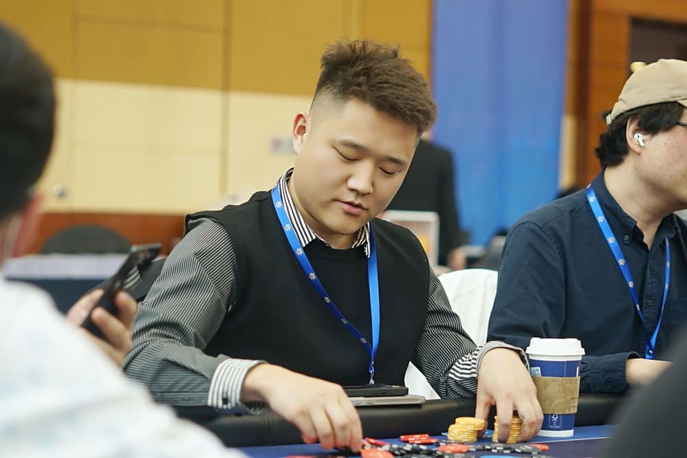 【EV扑克】2026 IPG季中赛选拔赛｜主赛A组270人参赛点燃竞技热火！徐杰超坐拥34.3万计分牌携手70人晋级！李勇夺取DPT霸都杯冠军！