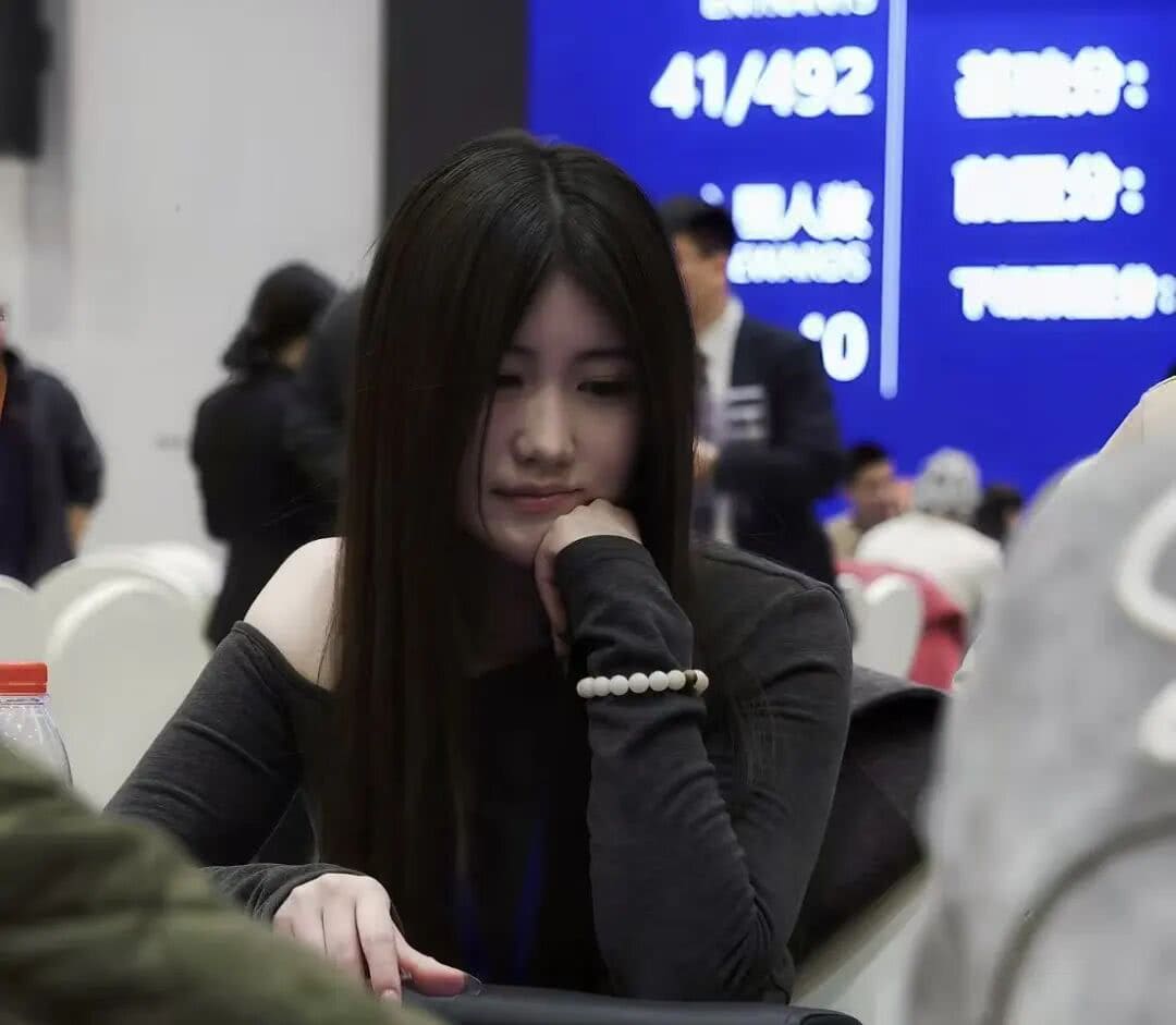 【EV扑克】第四届阳羡杯 | 不止颜值更有实力!朱紫雯首战夺冠惊艳阳羡杯
