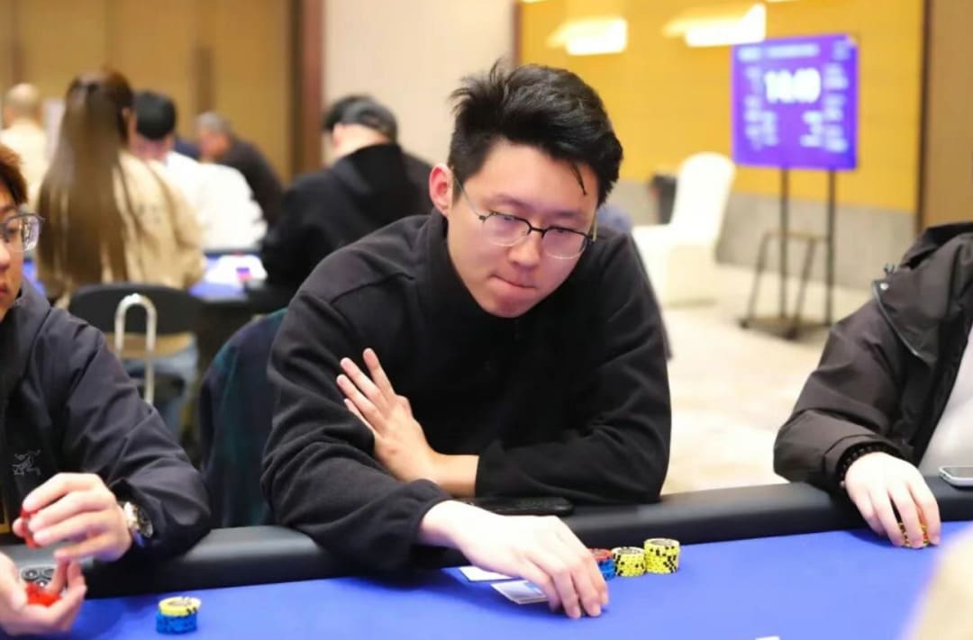 【EV扑克】第四届阳羡杯 | 主赛14强诞生!孙威领跑,任文婕首次征战阳羡杯登顶女神赛冠军!