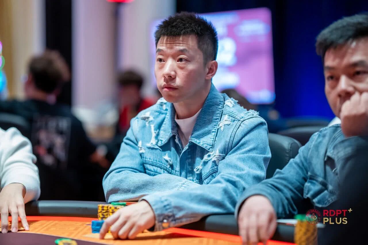 【EV扑克】2026红龙杯PLUS｜国人冠军秀！青龙杯PLUS 746人次参赛，俞翔宇成系列赛首位双冠王